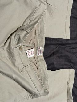 Men’s Khaki Chino Pants