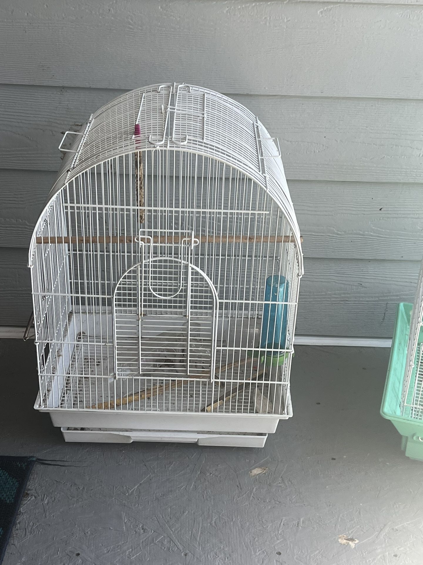 Medium-size birdcage