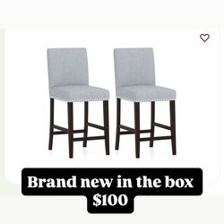 2 chairs brand new