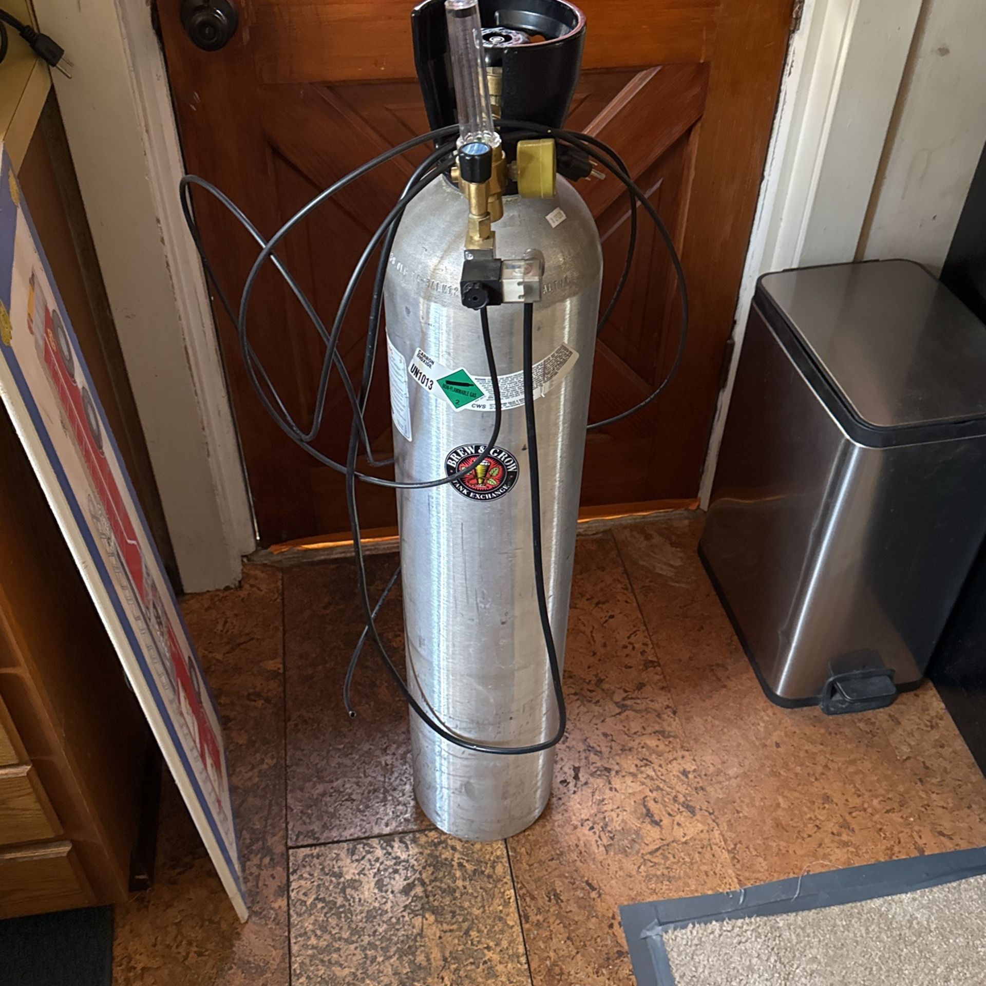 CO2 Tanks & Regulator Equipment