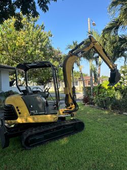 2007 302.5 Caterpillar Mini Excavator