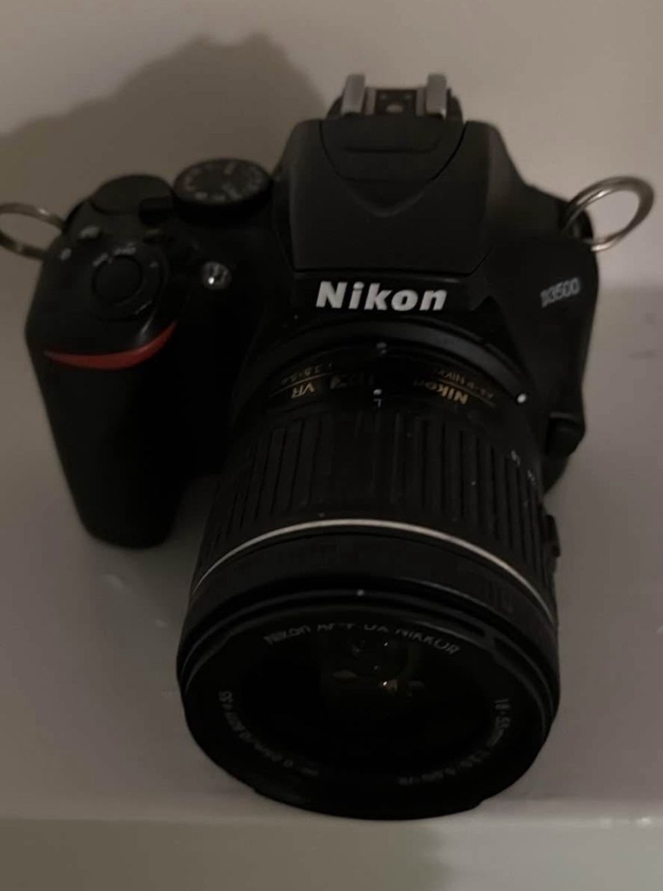 Nikon D3500 with lens and battery