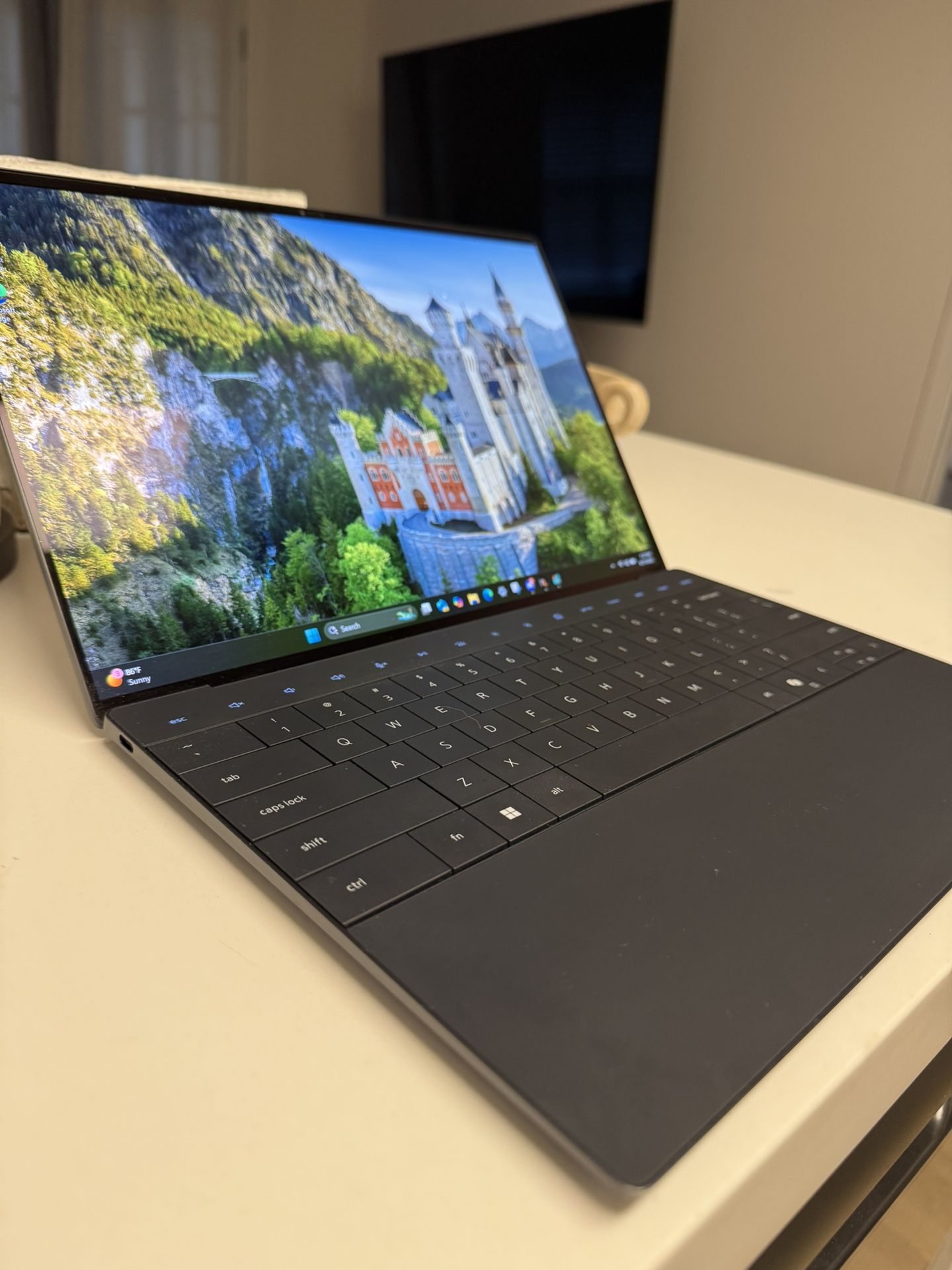 Dell XPS 13” Snapdragon X Elite