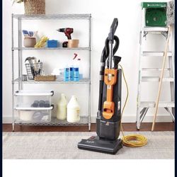 Taski Jet 38/50 industrial vacuum cleaner. New! $400 Location: Arlington  Se Habla Español