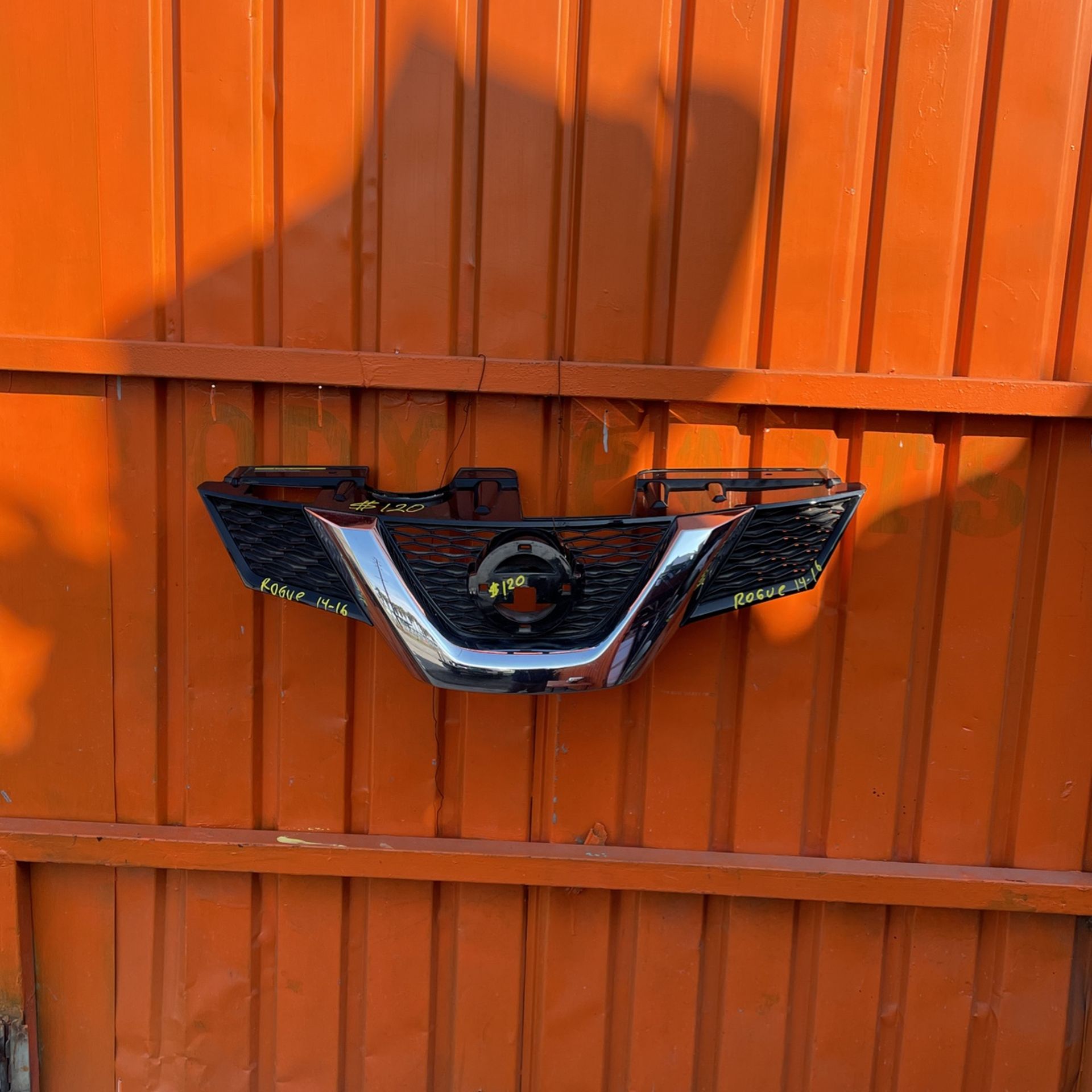 2009-2014 Nissan Maxima Front Grille Emblem Badge Chrome GENUINE OEM BRAND NEW E - Foto 13