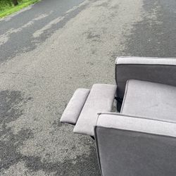 Sofa/recliner Chairs 