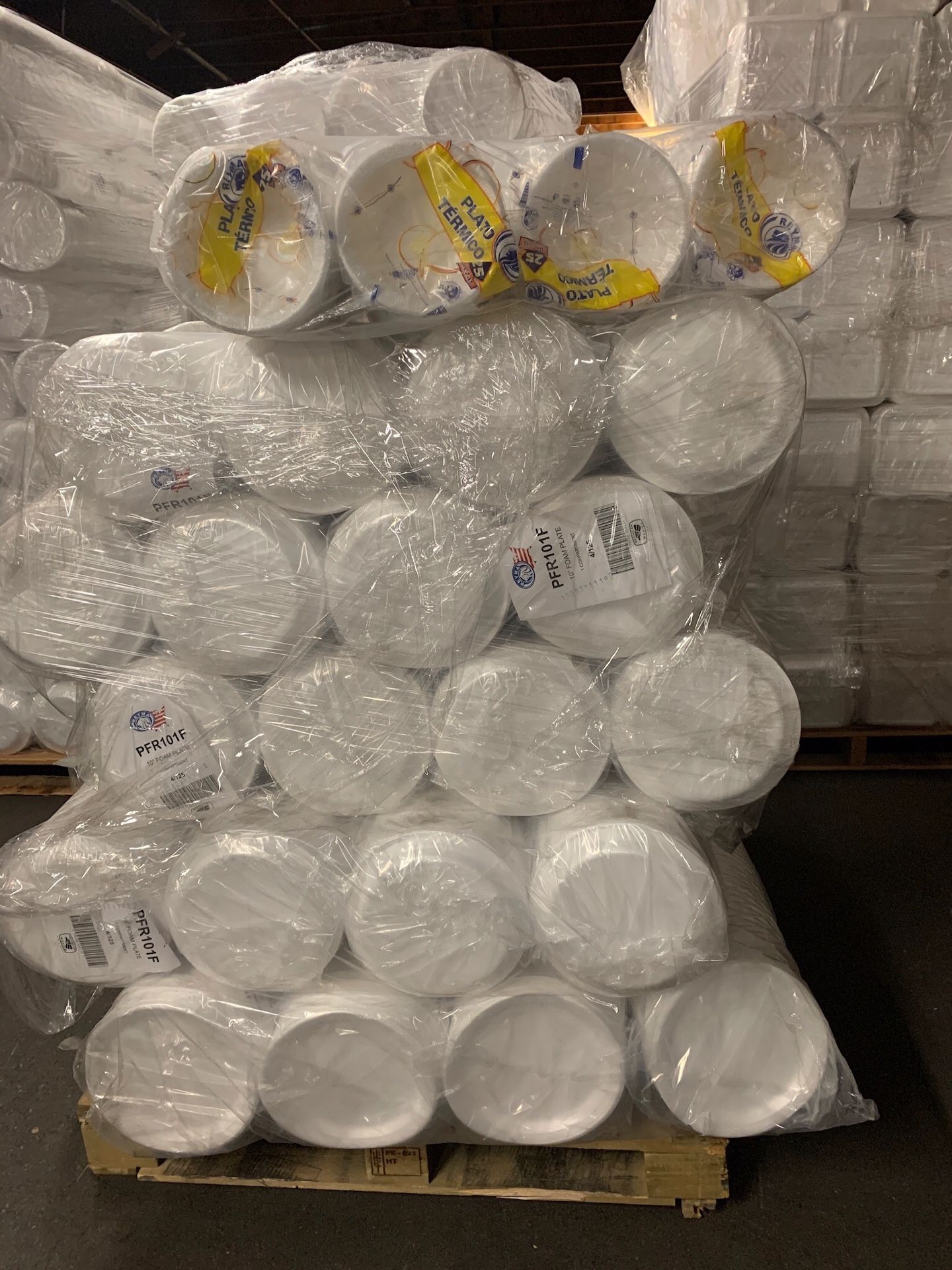Desechables Platos 20 dls pk de 500. A 5dls el paquete de 125