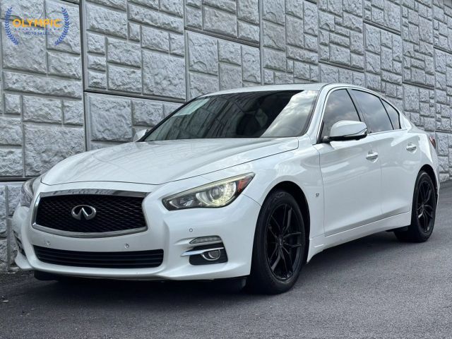 2015 INFINITI Q50