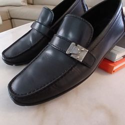 Louis Vuitton Monte Carlo Moccasin Black Leather Unisex Men's Or Ladies New $900 , Great Condition $399 Takes Them Serious Buyers 9.5 Size  Shoe 