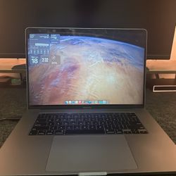16 Inch MacBook Pro (2019 with touchbar)