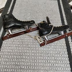 Antique Black Leather Nestor Johnson Chicago Size 5 Skates 