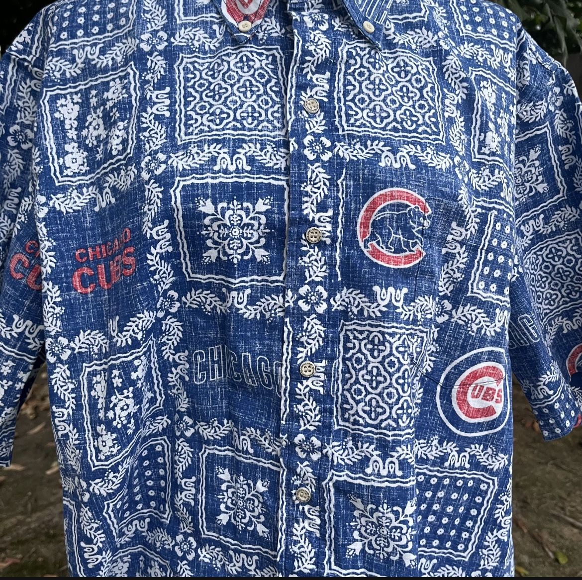 Men's Reyn Spooner Royal Chicago Cubs Team Lahaina Button-Down Shirt