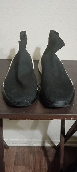 Zara's Sock like. Flexible insole. Rubber sole with contrasting color details. (Size 10.5)