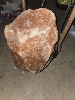 Himalayan Dalt Rock Lamp