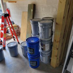 55 Gallons Mixed Paint