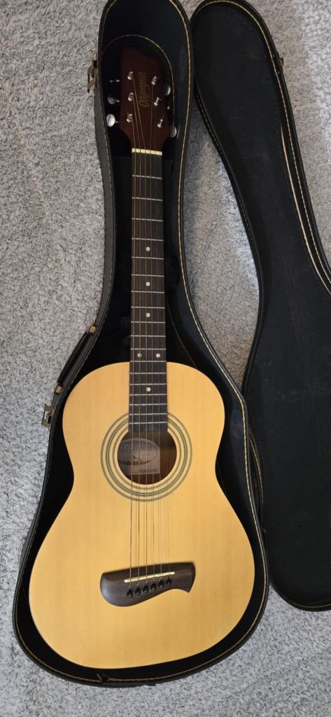 OLYMPIA ACOUSTIC GUITAR, SIZE 3/4 $89