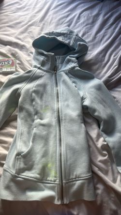 Lululemon Size 4 Fitted Light Blue Scuba