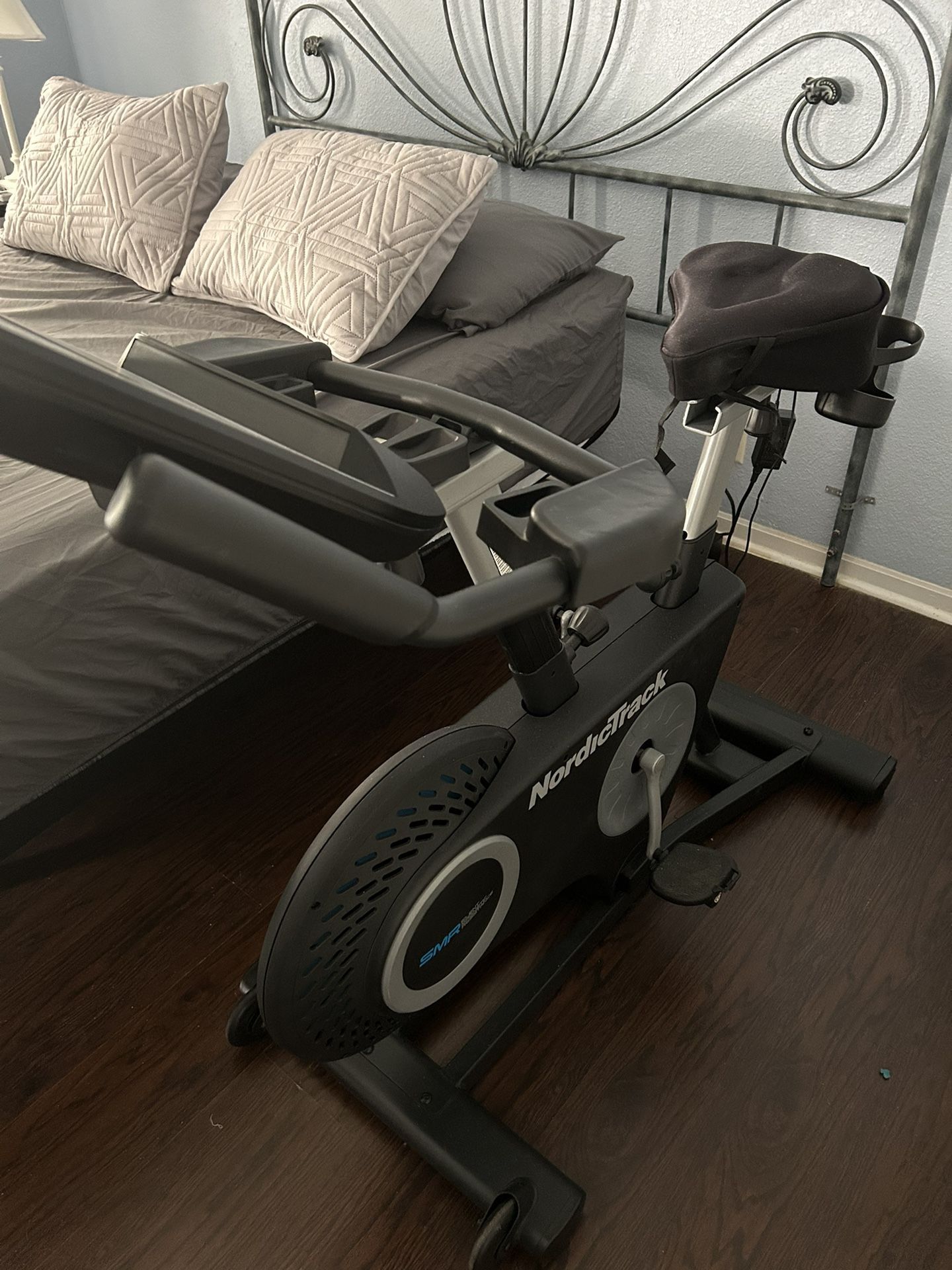 Nordictrack Like New Studio Exercise Bike PRICE DROP AGAIN To $100.