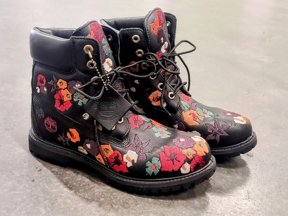 Timberland Combat Boots Women's Size 8 New Black Leather Floral Embroidery Ankle Lace-up