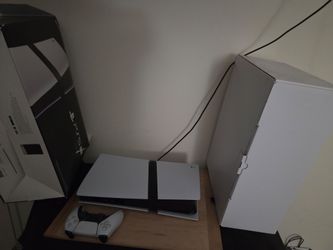 Ps5 pro plus controller and box
