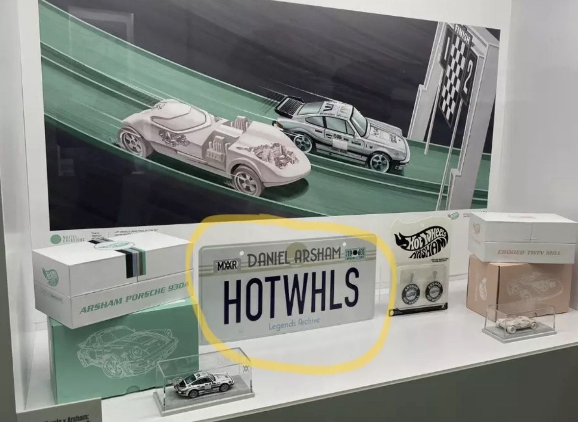 ミニカー Hot Wheels x Daniel Arsham LICENSE PLATE NEW Daniel Arsham X Hot Wheels License plate