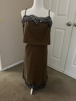 House of Harlow 1960 Velvet Lace Trim 2-Piece Skirt Set