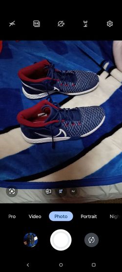Nike shoes  size  13  60 Dollars