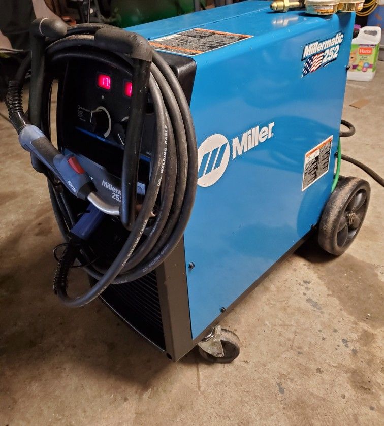 Miller Millermatic 252 Welder for Sale in Houston, TX OfferUp