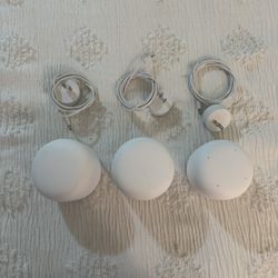 2 Google Nest WiFi Routers & 1 WiFi Point