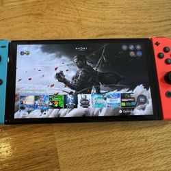 Nintendo Switch OLED Modded with full original set, case and 256GB SD Card / Perfect Condition