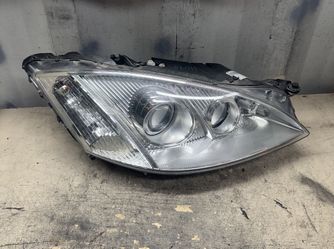 2007 2008 2009 Mercedes-Benz S450 S550 S600 S63 S65  Right Passenger Side Headlight OEM