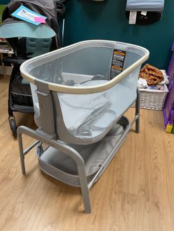 Pottery Barn Kids x Maxi-Cosi Bassinet