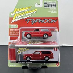 Johnny Lightning 1992 GMC Typhoon With Storage Tin