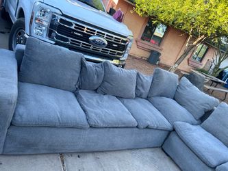 Sectional sofa couch