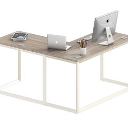 L-Shaped Computer Desk – Oak look – $550