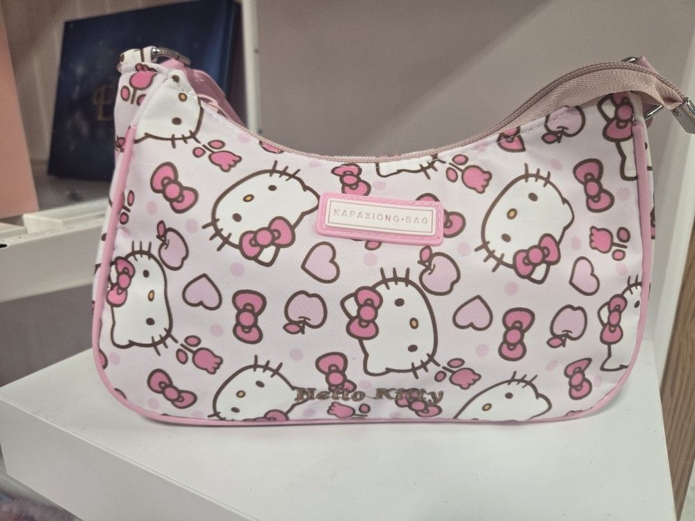 Hello Kitty Purse