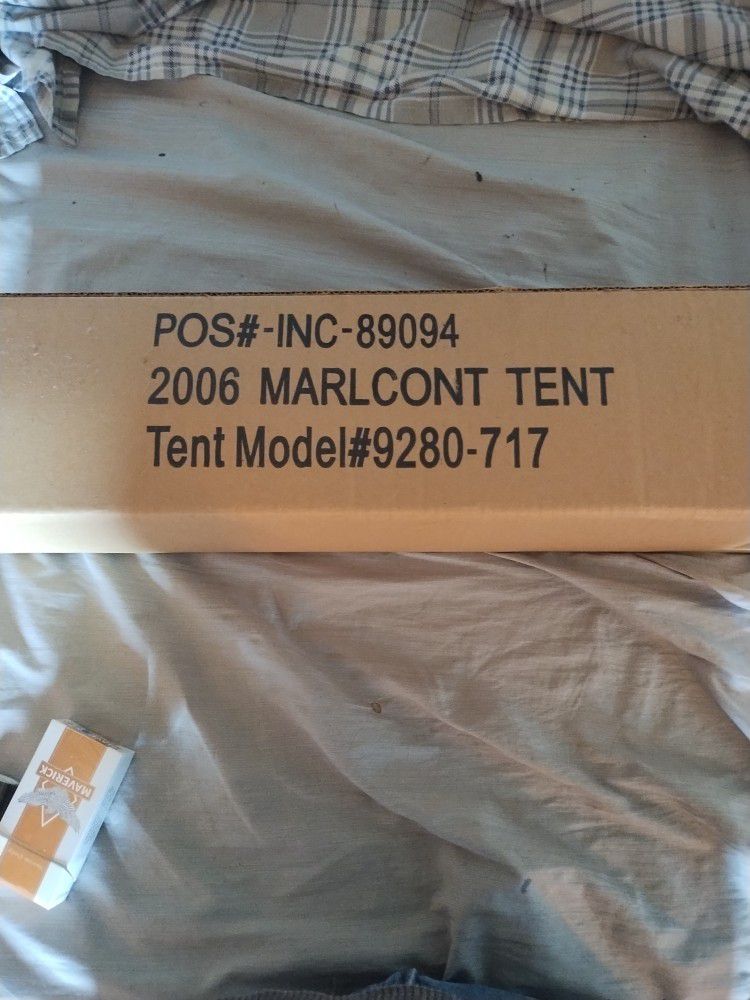 2006 MARLBORO ADVENTURE TEAM 7' x 7' Coleman Sundome Tent New in Box & Sleeping Bag


