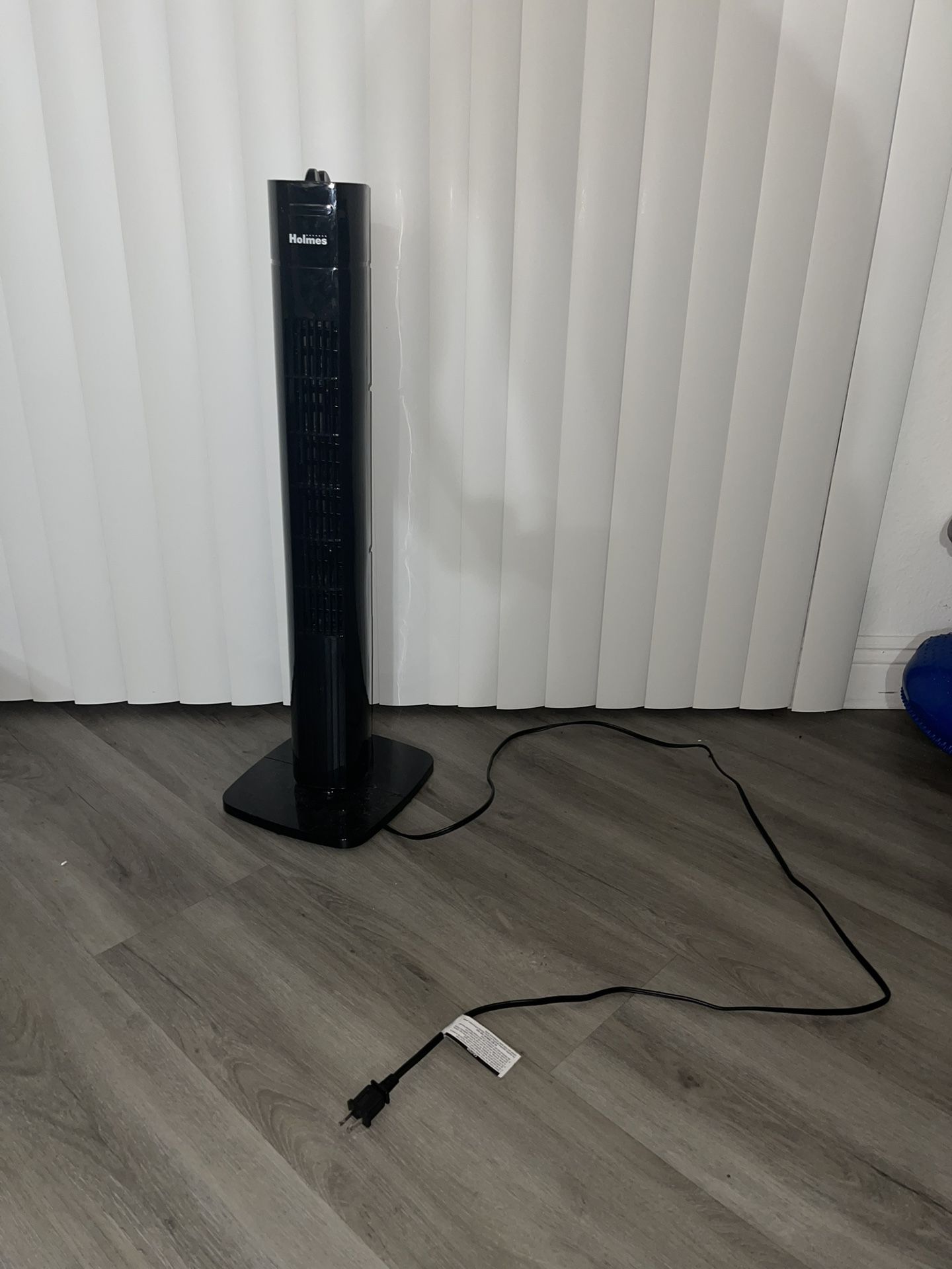 Holmes 31" Oscillating Tower Fan