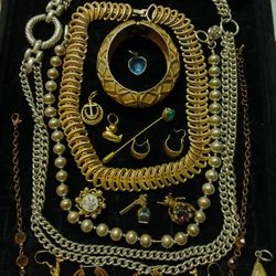 Vintage Jewelry Lot 