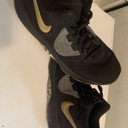 Size 8.5 Nike 