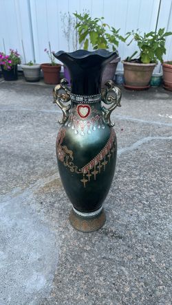 I Am Selling This Vase Good Condition like new 