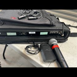 DJ/PA Shure wireless mic system SM58 and body pack with lavalier