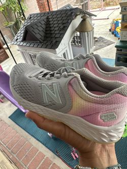 12.5 New balance Tennis Shoes For Little Girl