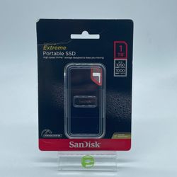 New SanDisk Portable Portable SSD 1TB USB-C to USB-C SSD SDSSDE61-1T00