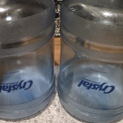 2. 5 Gallons Botteles 