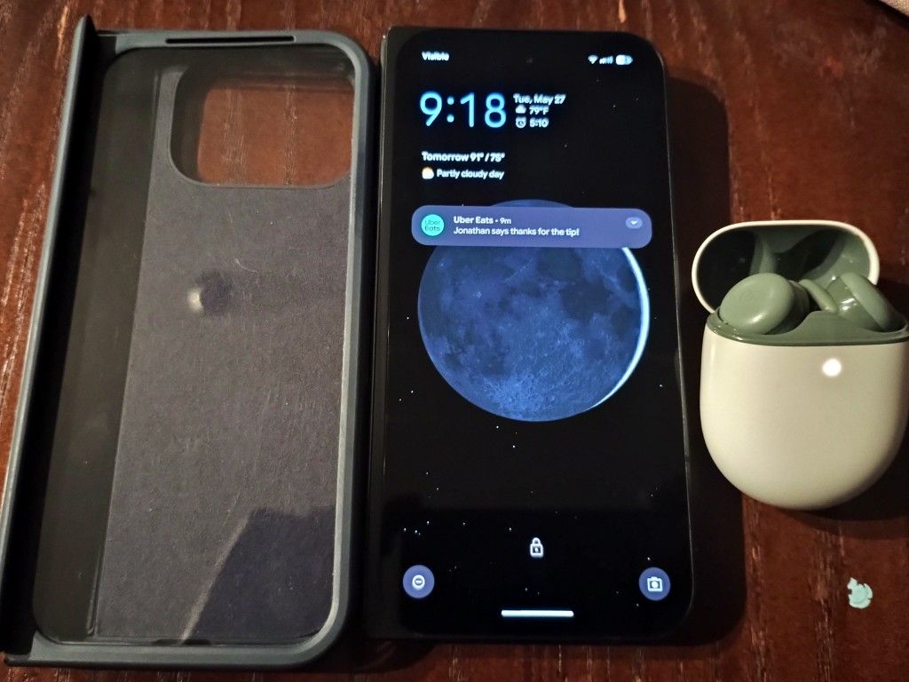 Google Pixel 9 Pro Fold 256gig Unlocked Perf Con W Case, Pixel Buds Asking 950 Obo