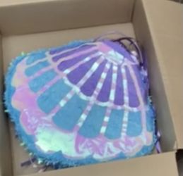 New Sea Shell  Piñata 