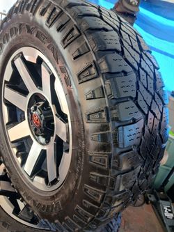 JUEGO DE RRINES PARA TROCAS TOYOTA TACOMA TUNDRA SECOYA 4RUNER YANTAS BUENAS MEDIDA 17