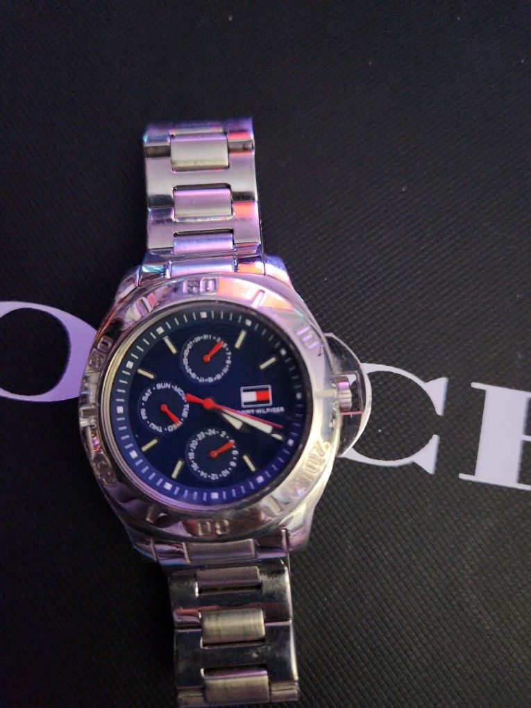 Tommy Hilfiger Mens Watch 