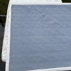 Queen Size Mattress & Box Spring 